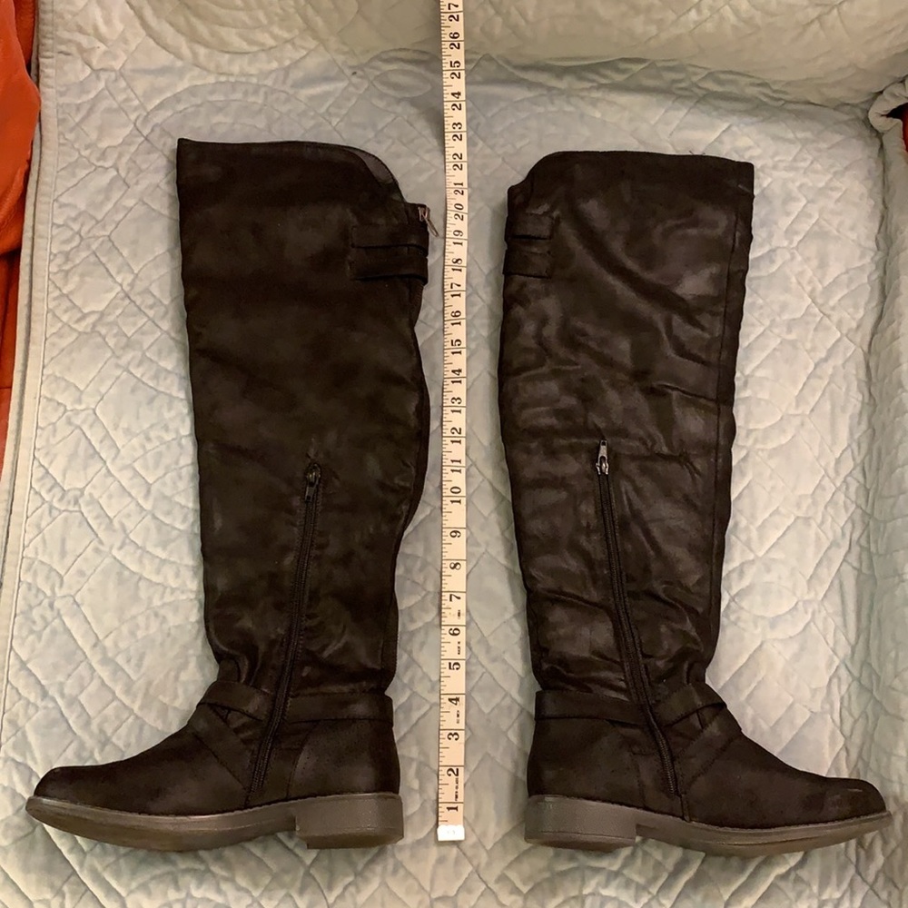Just Fabulous Carmona Black Faux Leather Over the Knee Riding Boots. - Picture 7 of 8